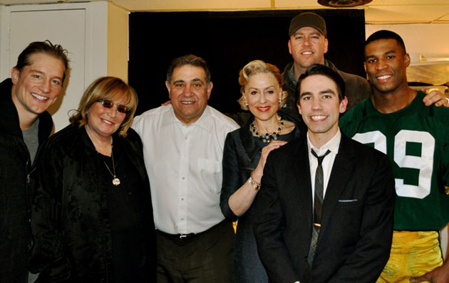 Penny Marshall and cast (Photo: www.sulltography.com)